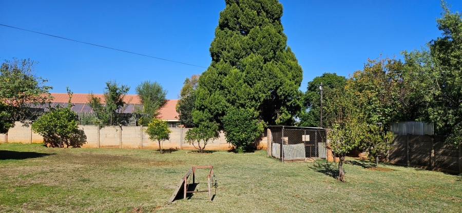  Bedroom Property for Sale in Langenhovenpark Free State